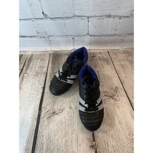 UMBRO Unisex Kids Black/Blue/White Soccer Cleats / Size: 11K